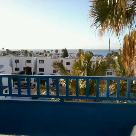 Puerto Del Carmen Sleeps 2 Pool Wifi Апартаменти Пуерто-дель-Кармен